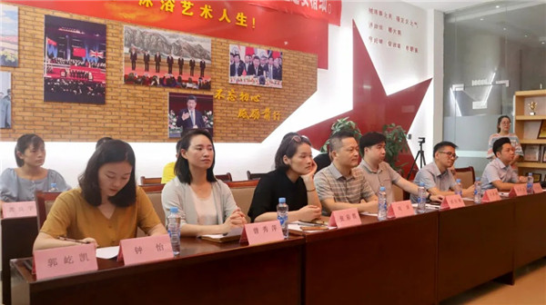 江西文演教育攜手小蘋(píng)果教育集團(tuán) 共謀藝術(shù)教育新發(fā)展